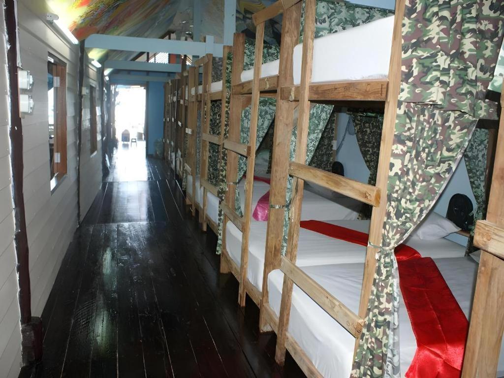 Peacock Hostel Ko Lanta Esterno foto