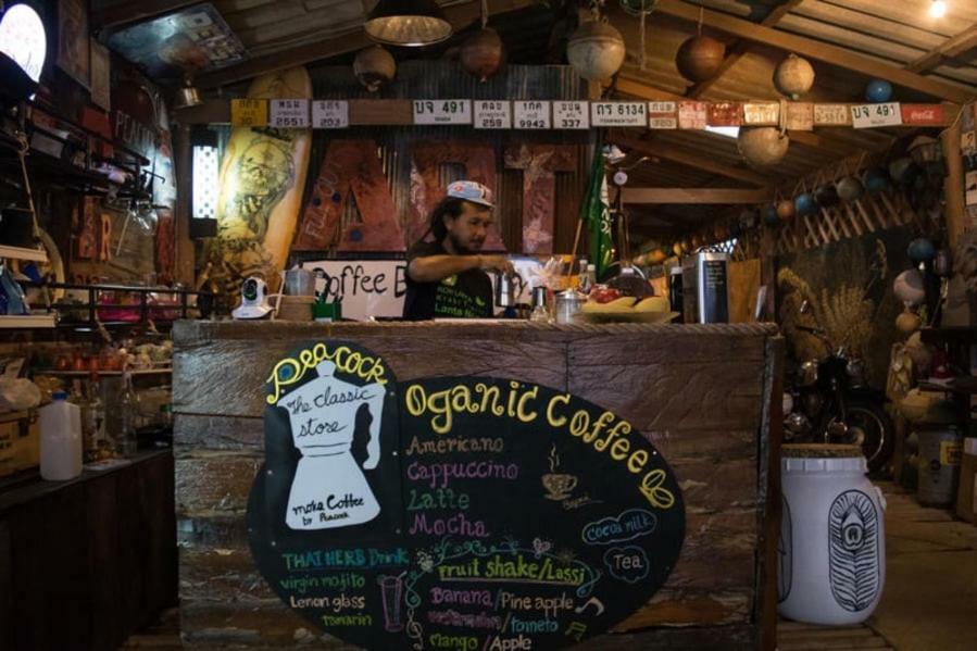 Peacock Hostel Ko Lanta Esterno foto