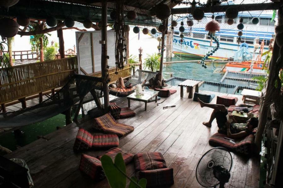 Peacock Hostel Ko Lanta Esterno foto